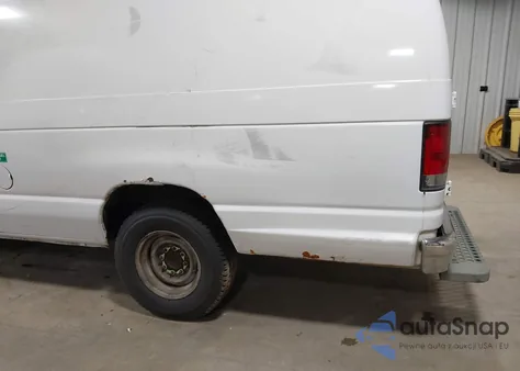 2010 Ford E-350 Super Duty Commercial from USA, damaged, VIN 1FDSS3EP6ADA41006